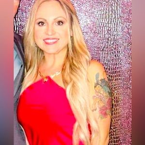 Meet your Posher, Candice